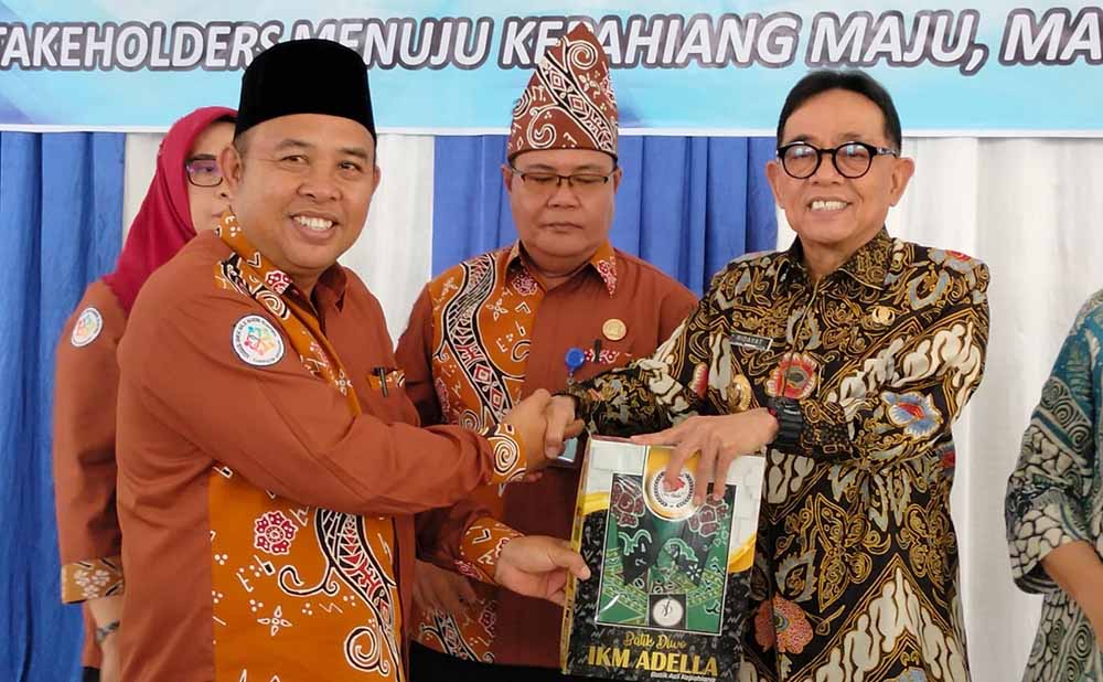 Pengukuhan Pengurus Asosiasi UMKM MMS 2023-2028, Langsung Oleh Bupati Kepahiang