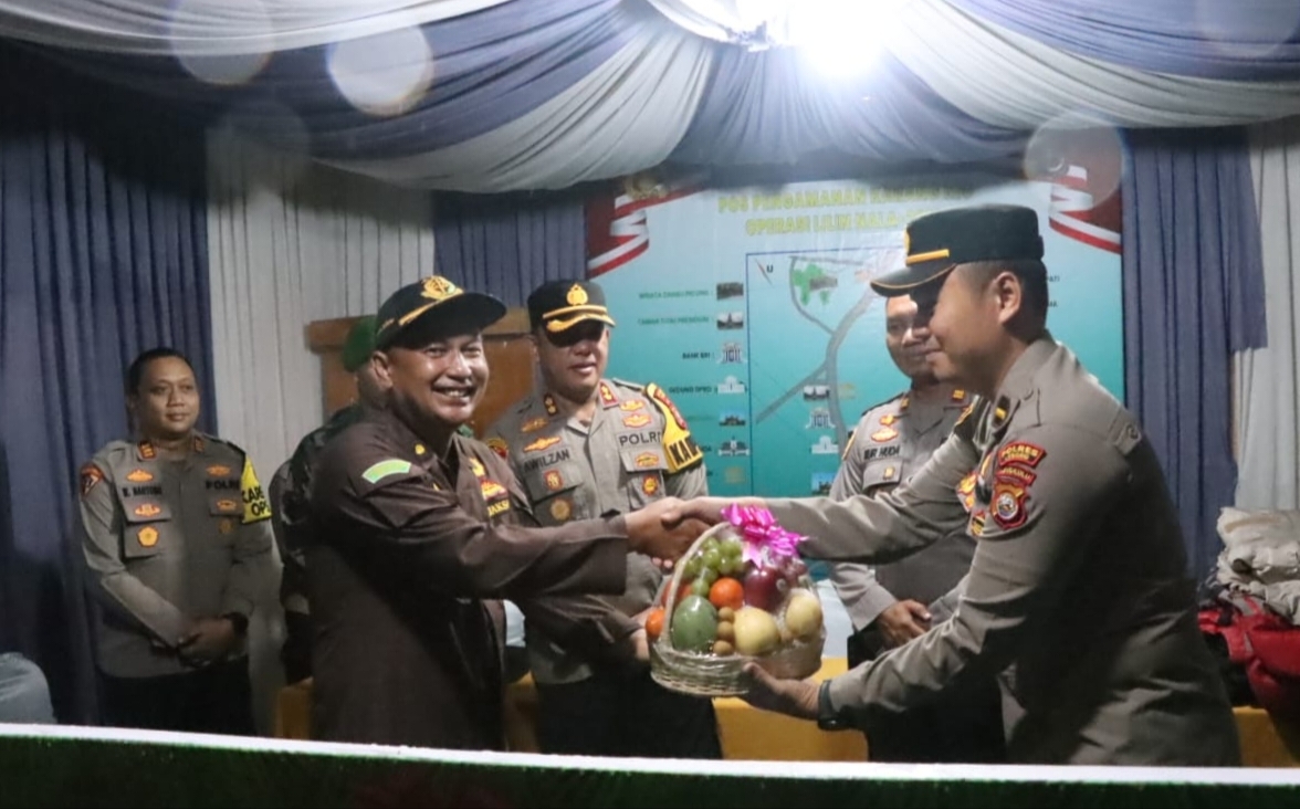 Pantau Langsung, Kapolres Pastikan Perayaan Malam Natal di Lebong Kondusif