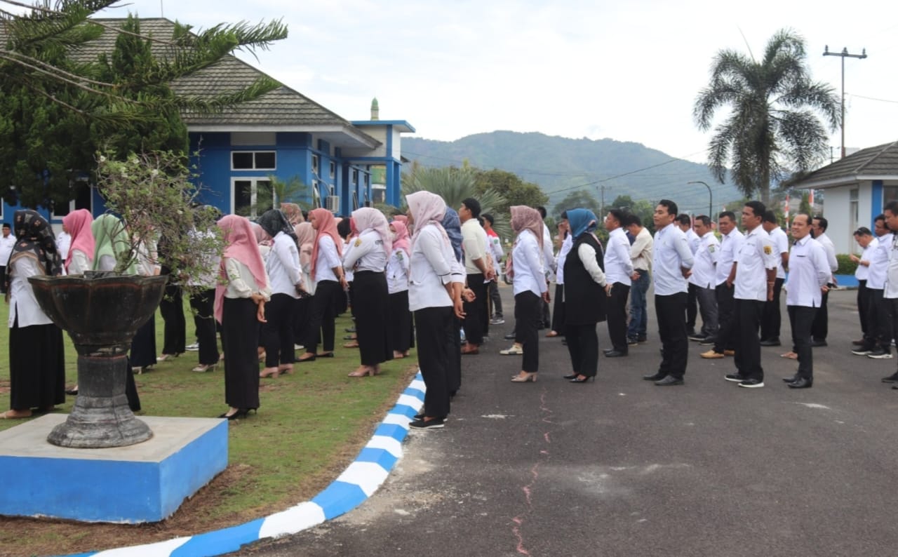 Hari Pertama Masuk Kerja Pasca Libur Natal, ASN Dan THLT Setda Banyak Mangkir