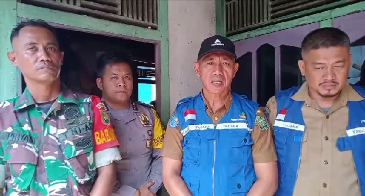 Respon Cepat, Pemkab Lebong Beri Bantuan Masa Panik Korban Kebakaran