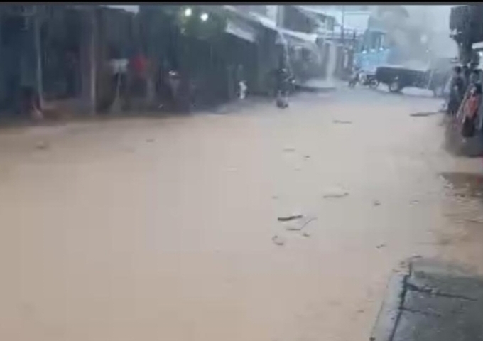 Satu Jam Hujan Badai, Kabupaten Lebong Kembali Dilanda Longsor dan Banjir