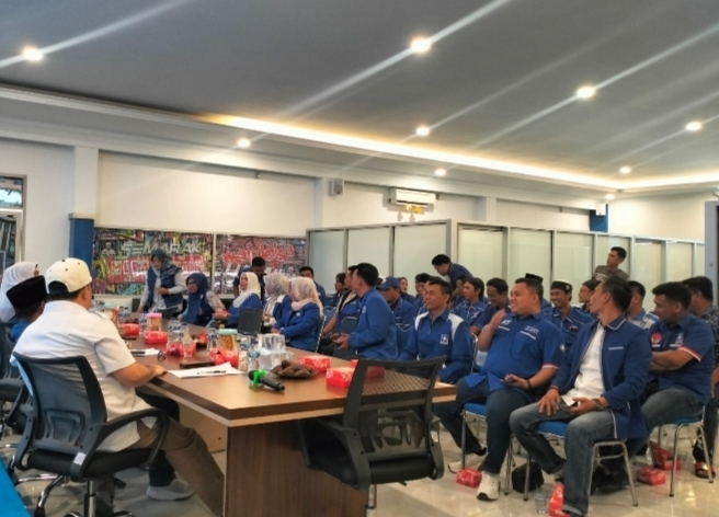 Anggota DPRD Terpilih PAN Teken MoU di DPW