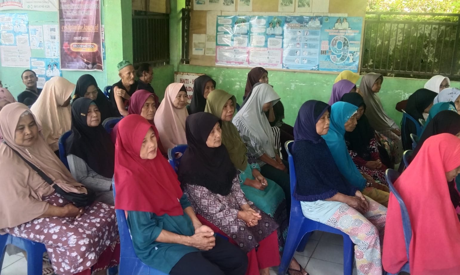 67 KPM  Desa  Bandung Terima BLD DD Tahun 2024