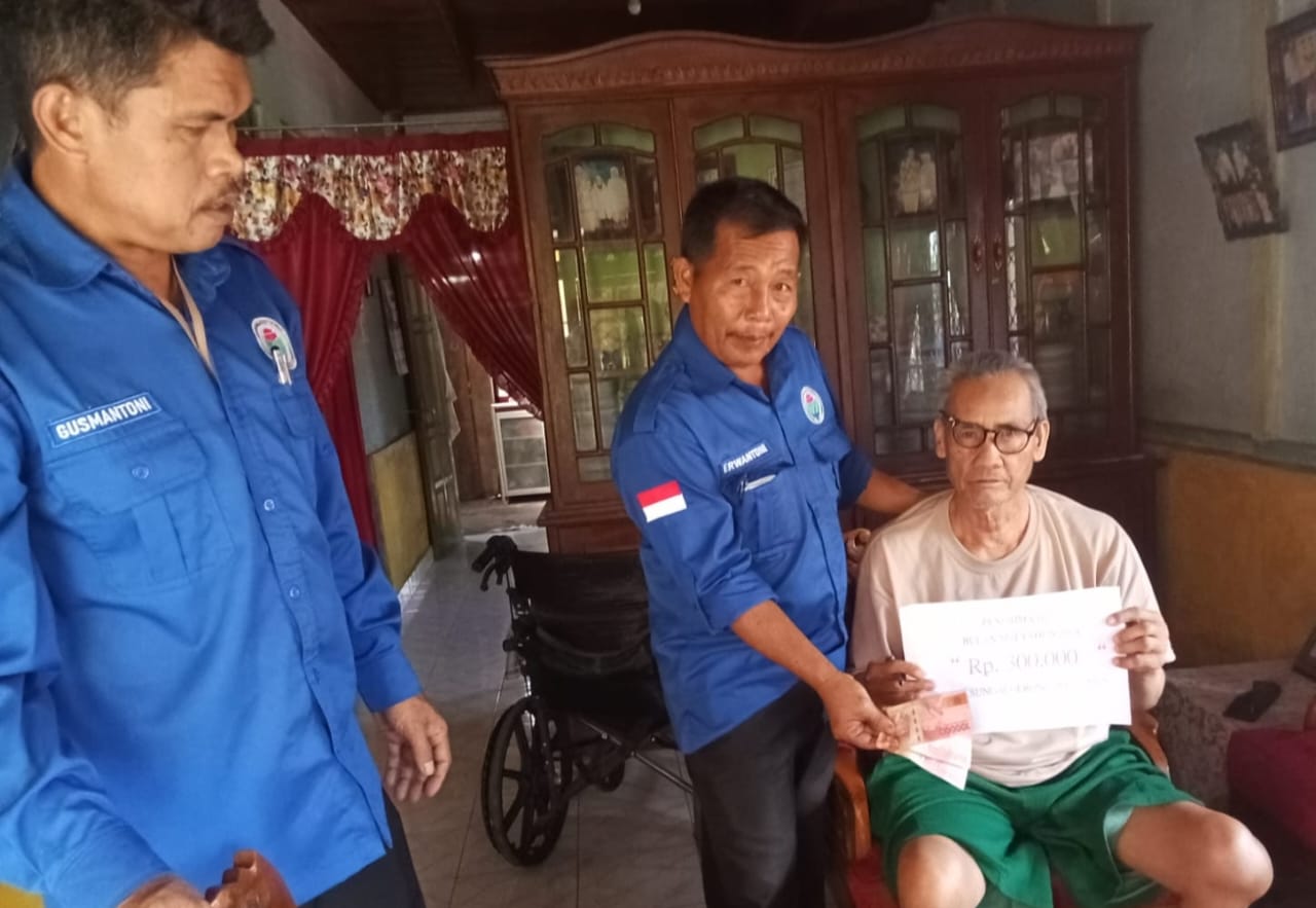 47 KPM BLT DD Desa Sungai Gerong Kembali Terima Bantuan