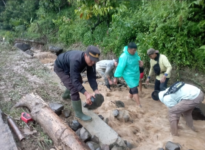 Ruas Jalan Lebong-Curup Diterjang Banjir Bandang