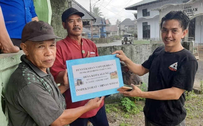 Terima Bantuan Hewan Kurban Pemkab Lebong, Warga Sampaikan Terima Kasih