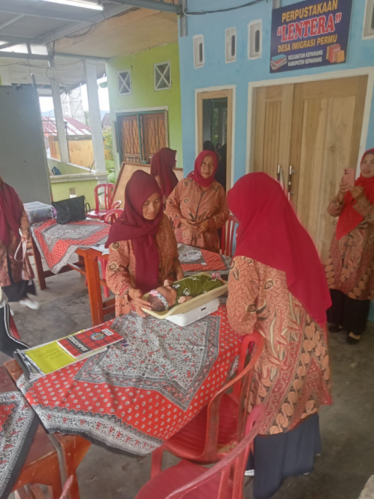 Kegiatan Posyandu Desa Imigrasi Permu