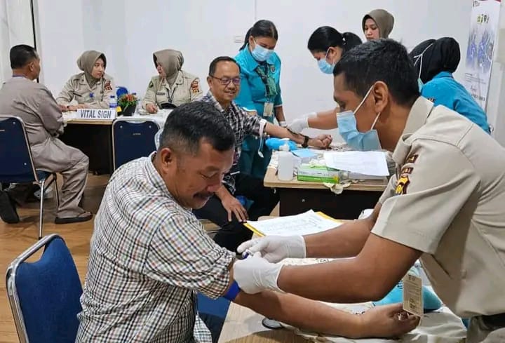 Monadi - Murison, Jalani Cek Kesehatan di RS Bhayangkara Jambi