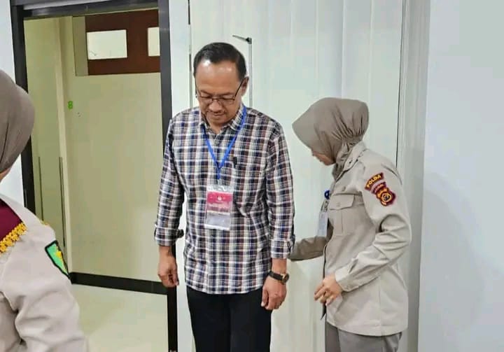 Monadi - Murison, Jalani Cek Kesehatan di RS Bhayangkara Jambi