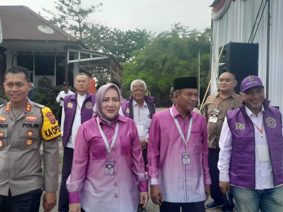 Daftar KPU, Ratna Machmud-Suprayitno Deklarasi Maju Pilbup Mura