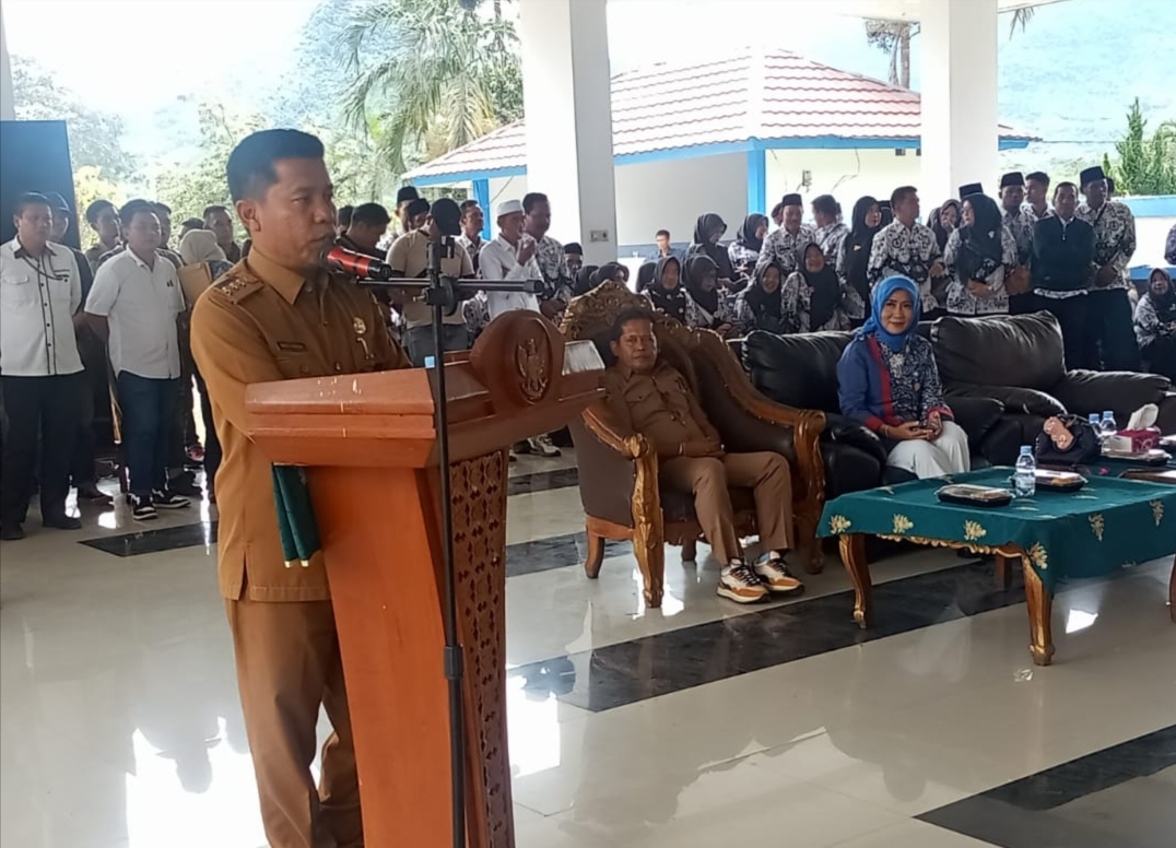 Momen Hari Guru Nasional, Pemkab Lebong Salurkan PIP Bagi Ribuan Pelajar