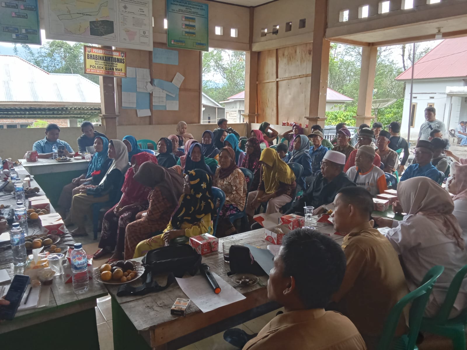 Pembagian  BLT DD, Ujan Mas Bawah 30 KPM