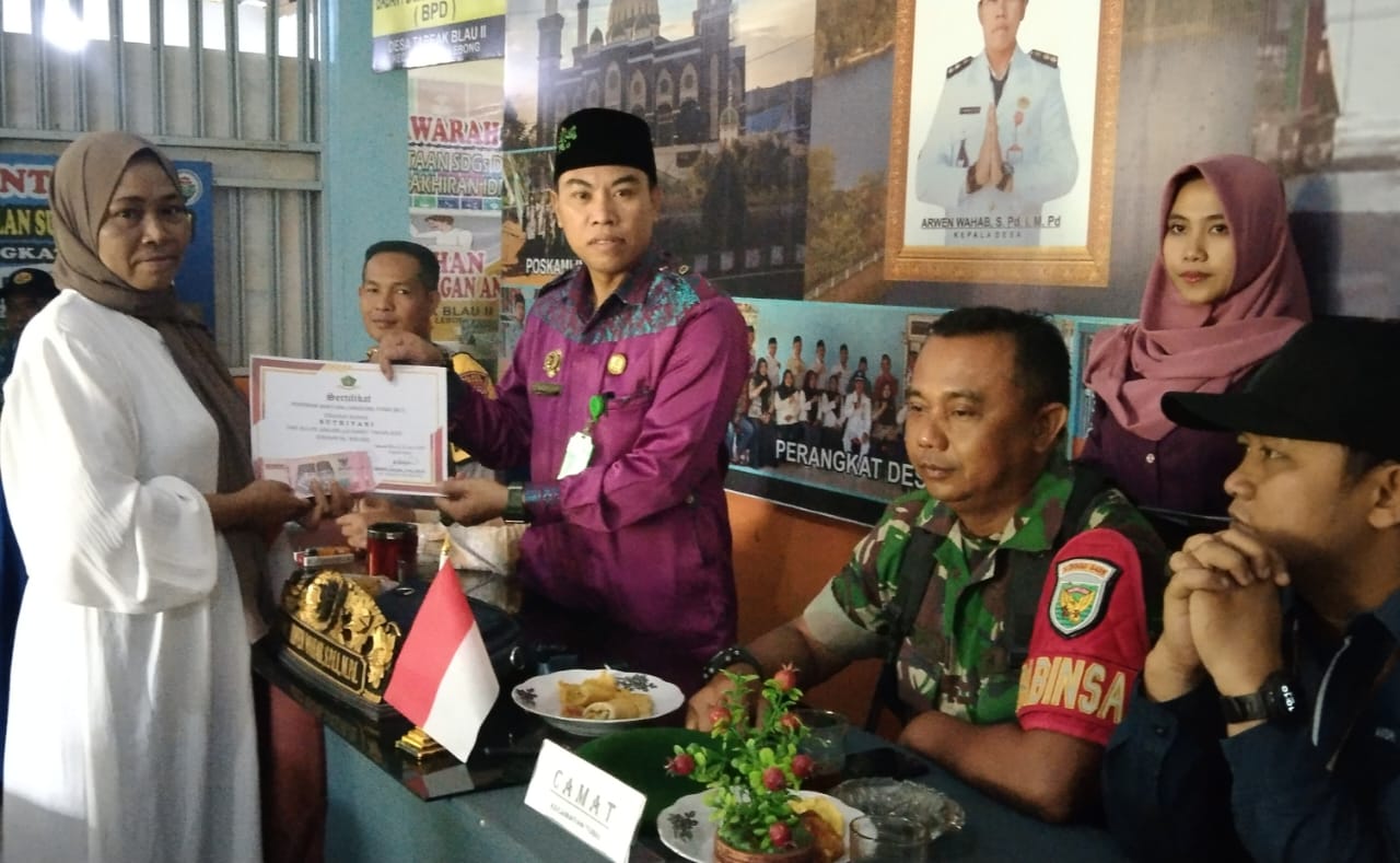 Salurkan BLT DD Tahap Pertama, Ini Pesan Pjs. Kades