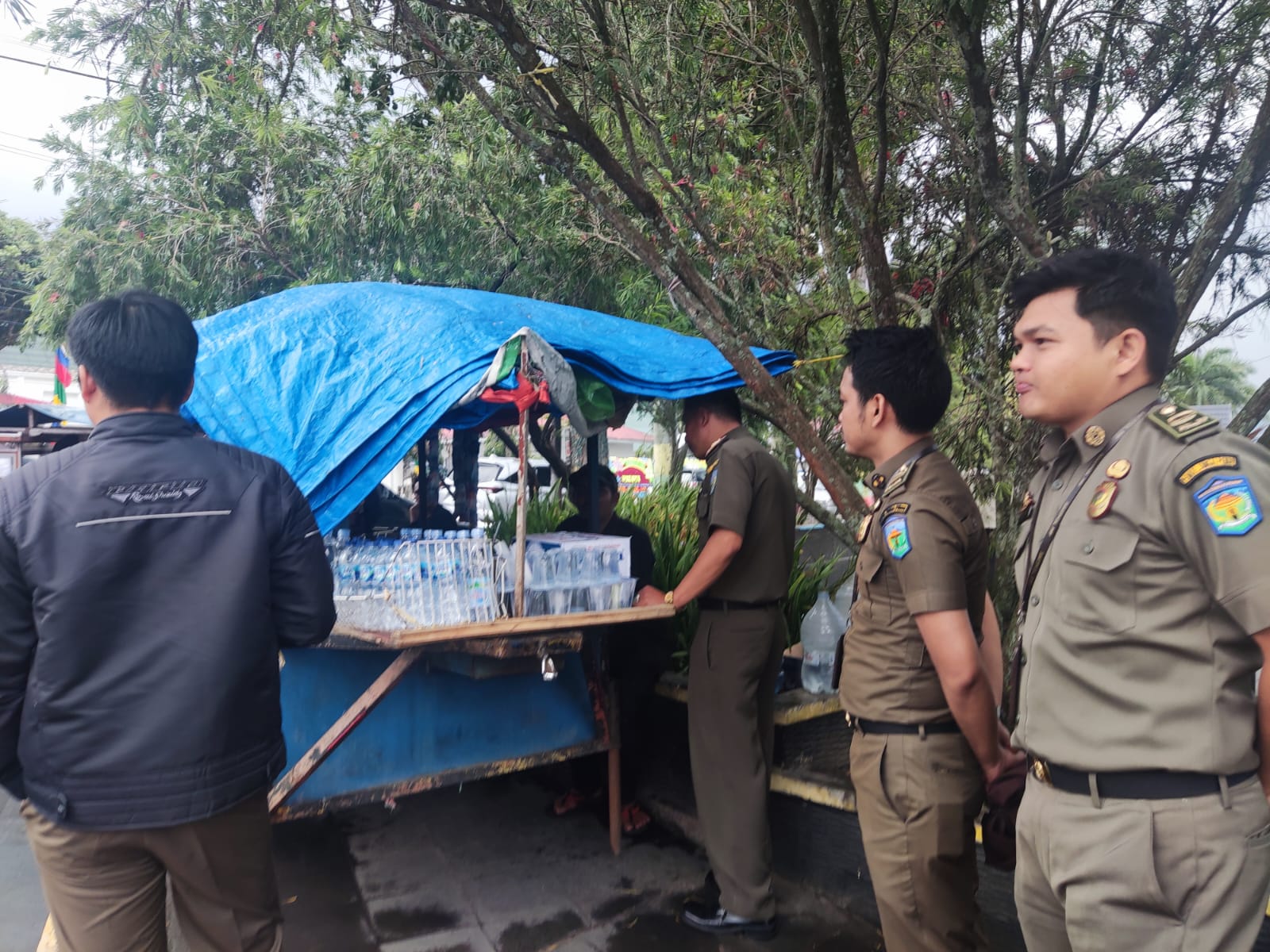Satpol PP Kota Sungai Penuh, Sosialisasi Terhadap PKL Secara Humanis dan Santun