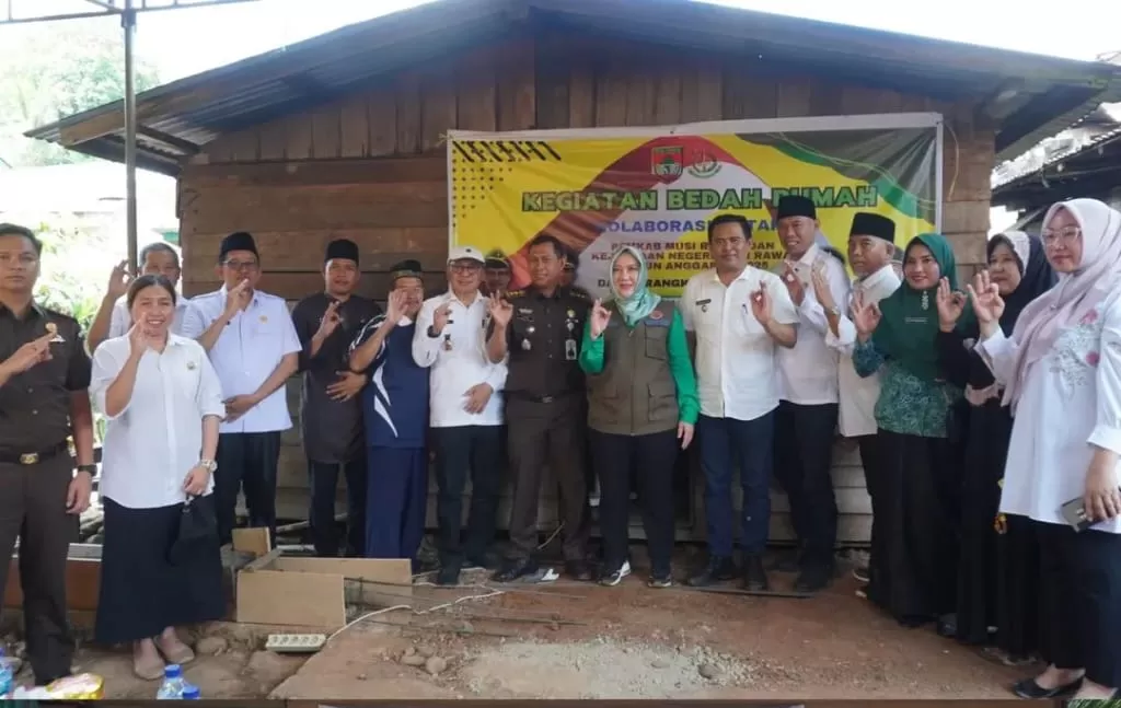 Bupati Musi Rawas Hj. Ratna Machmud